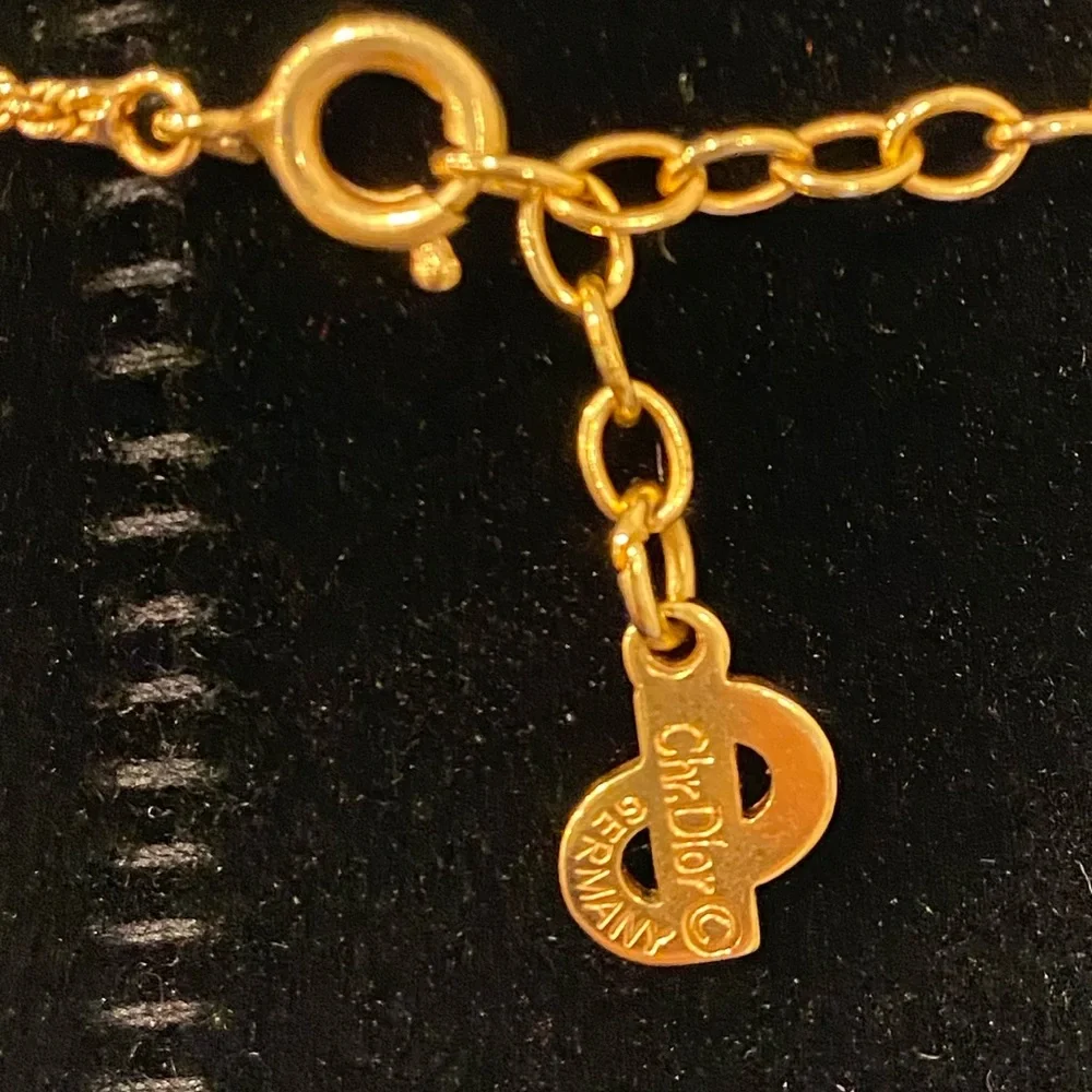 Vintage Dior Logo Oval Necklace - Picture 8 of 14